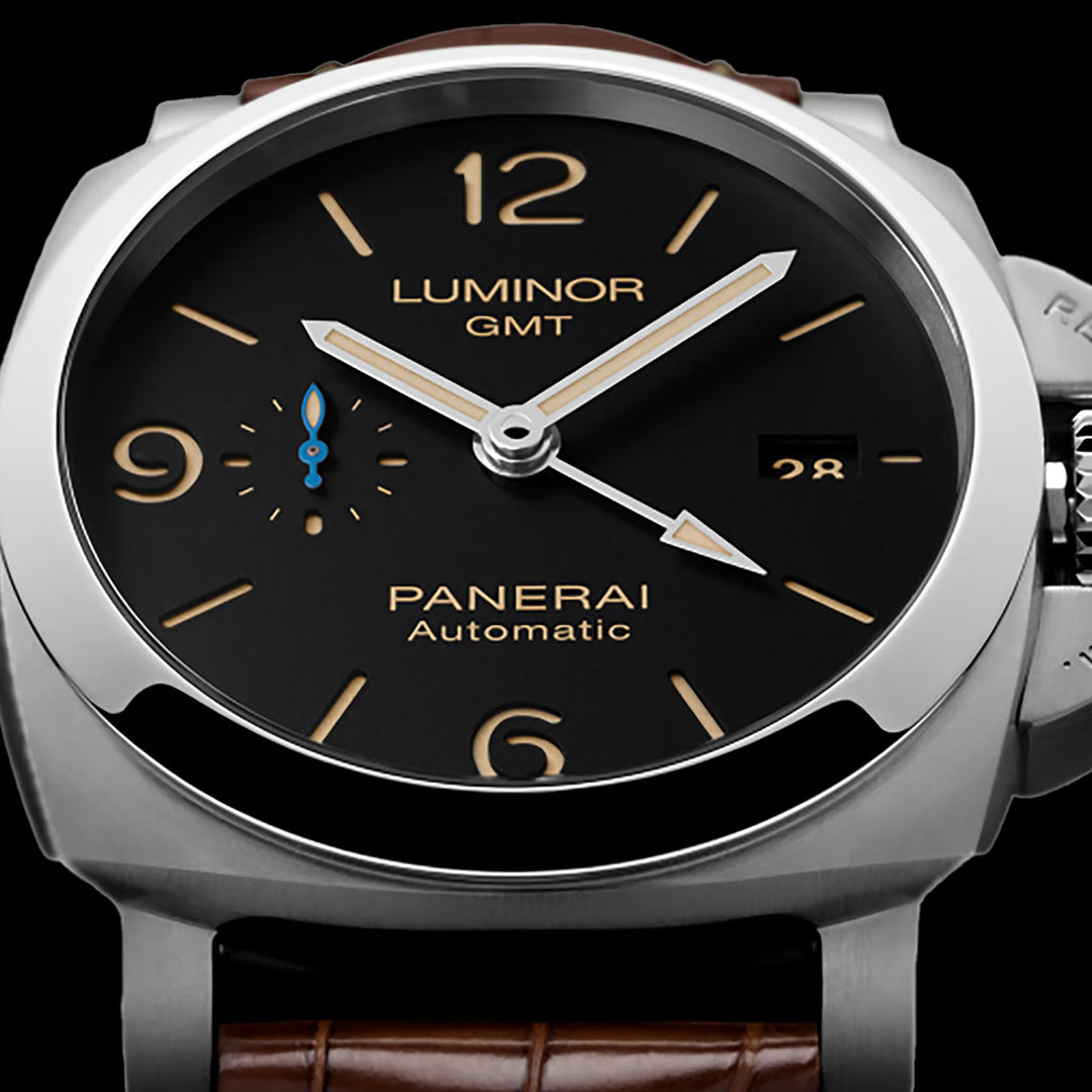 Watch in steel Luminor GMT Panerai