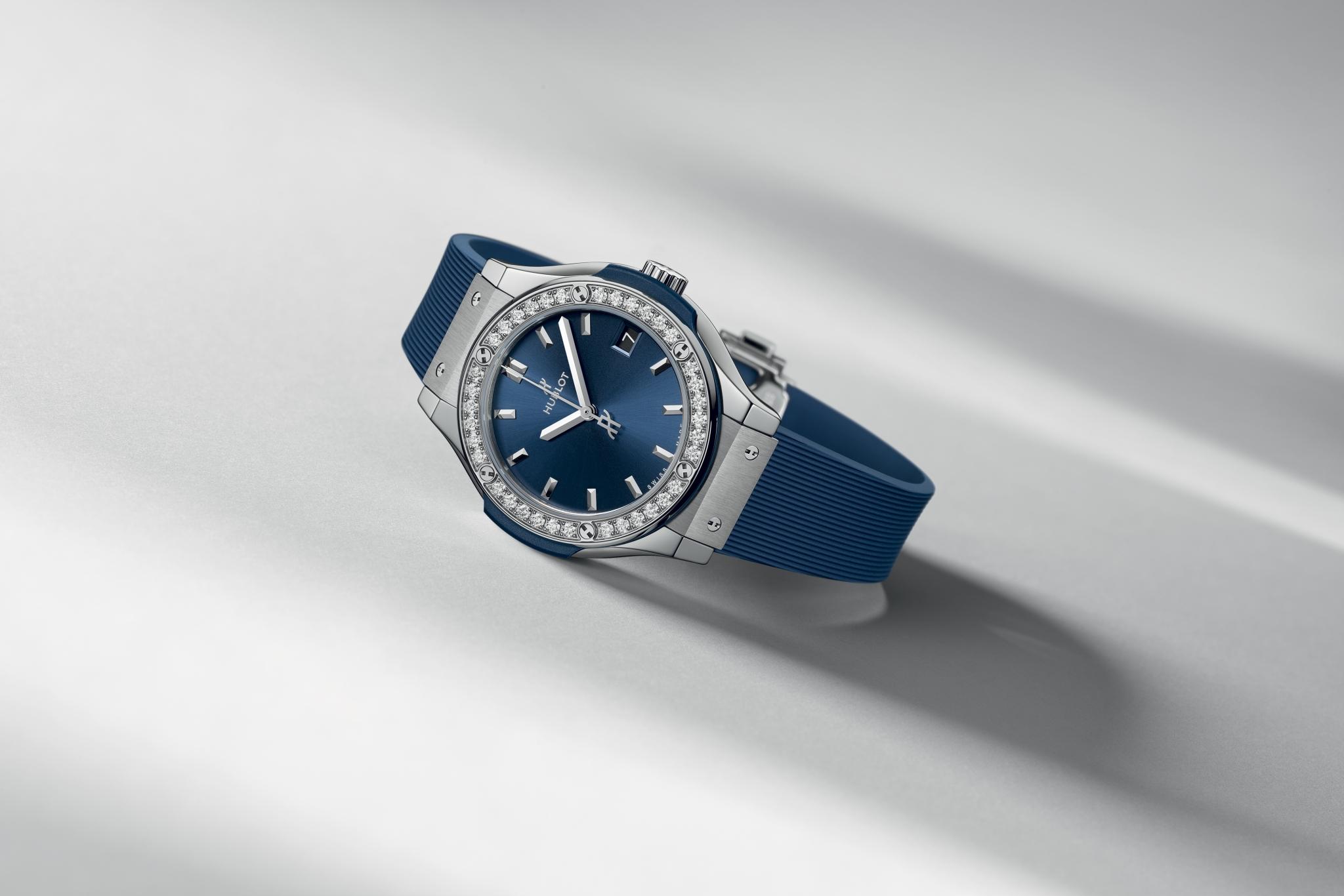 Orologio in titanio Classic Fusion Titanium Blue Diamonds Hublot