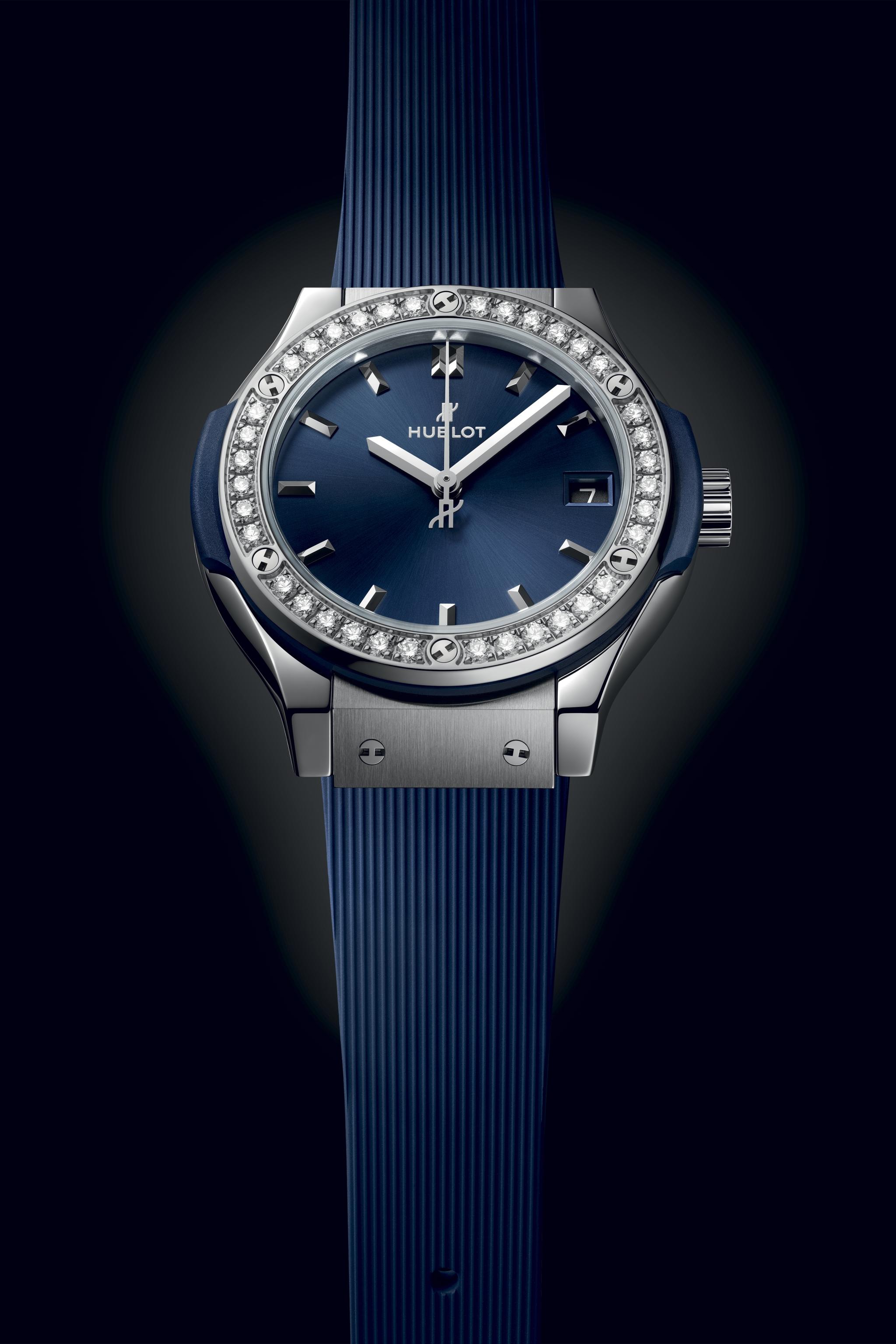 Watch in titanium Classic Fusion Titanium Blue Diamonds Hublot