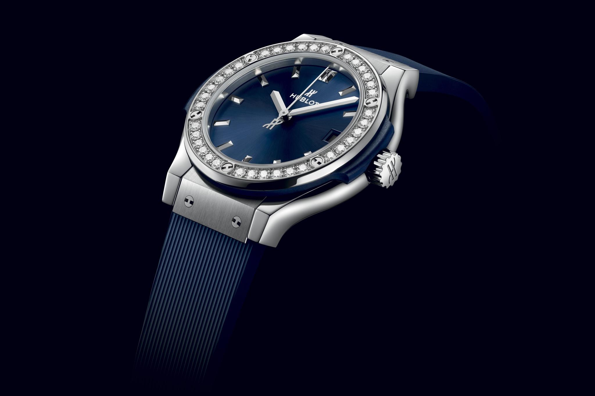 Watch in titanium Classic Fusion Titanium Blue Diamonds Hublot