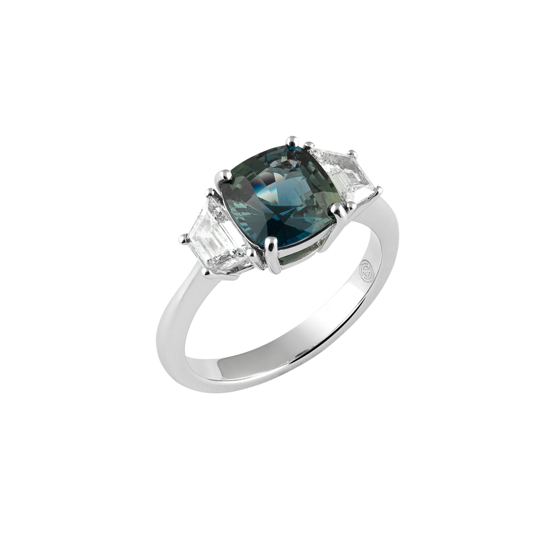 White gold Unique ring with green sapphire and diamonds