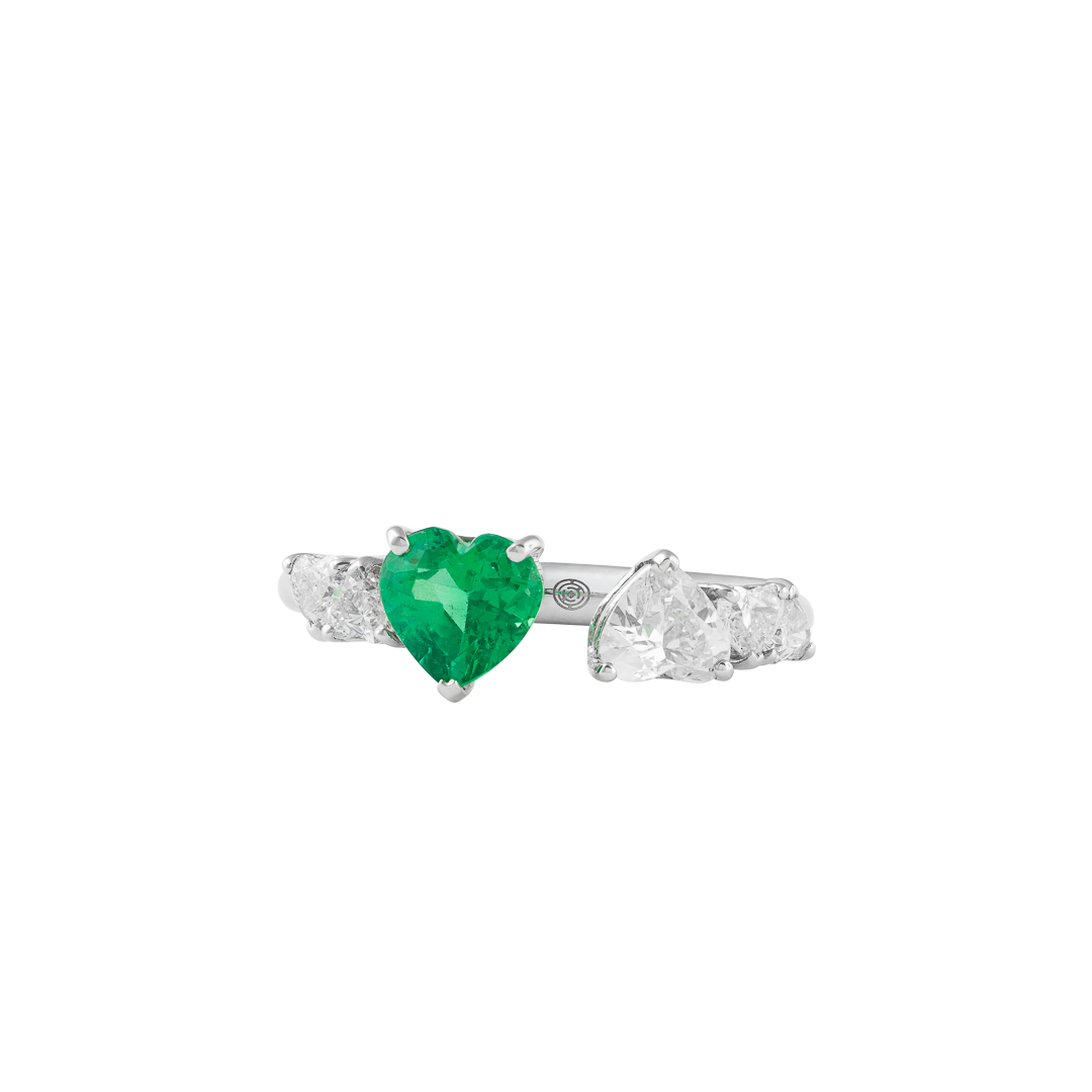 Ring in white gold Diva white gold ring with diamonds and heart-cut emerald Pisa diamanti