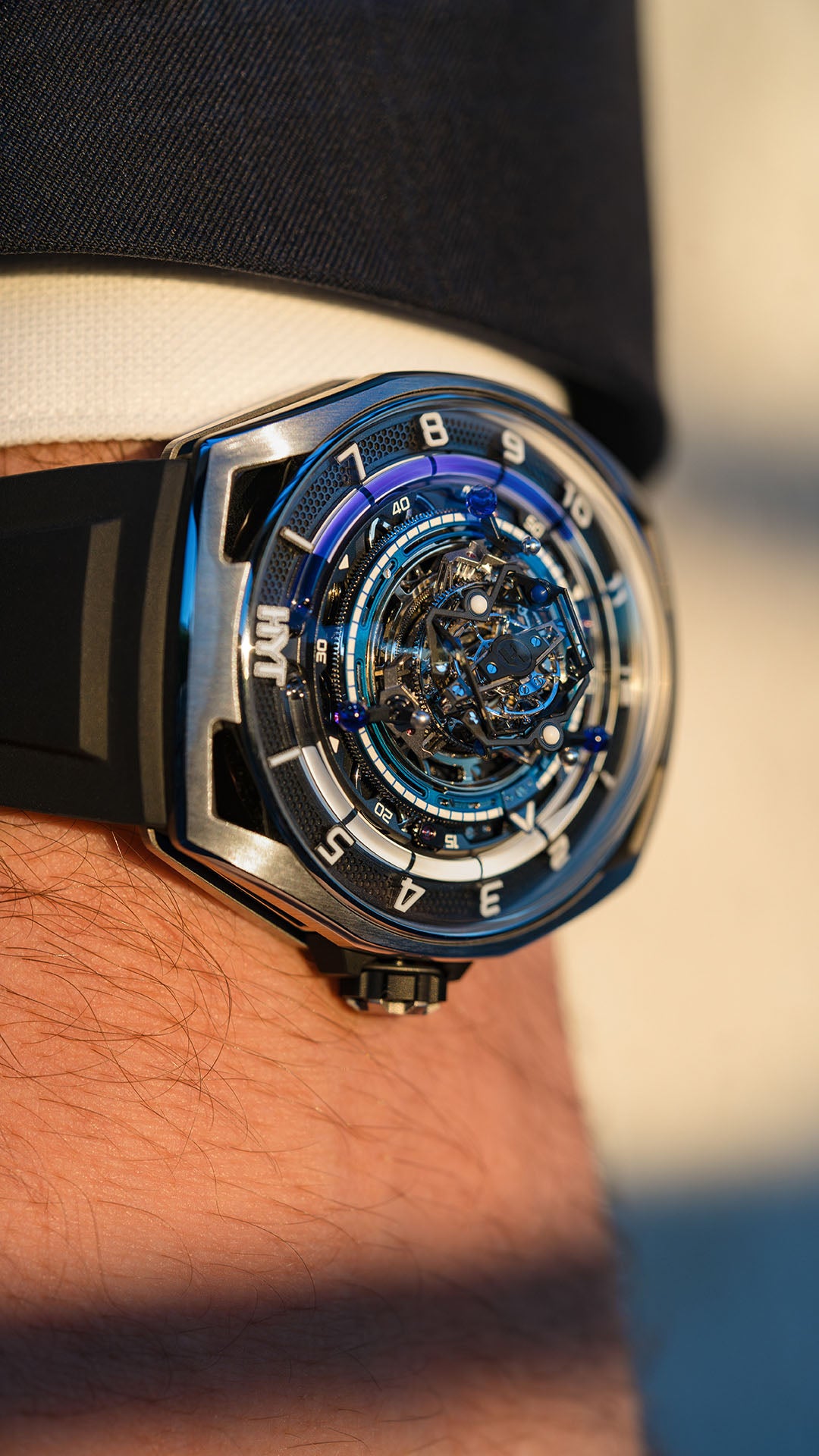 Orologio in titanio Conical Tourbillon Titanium Blue Hyt