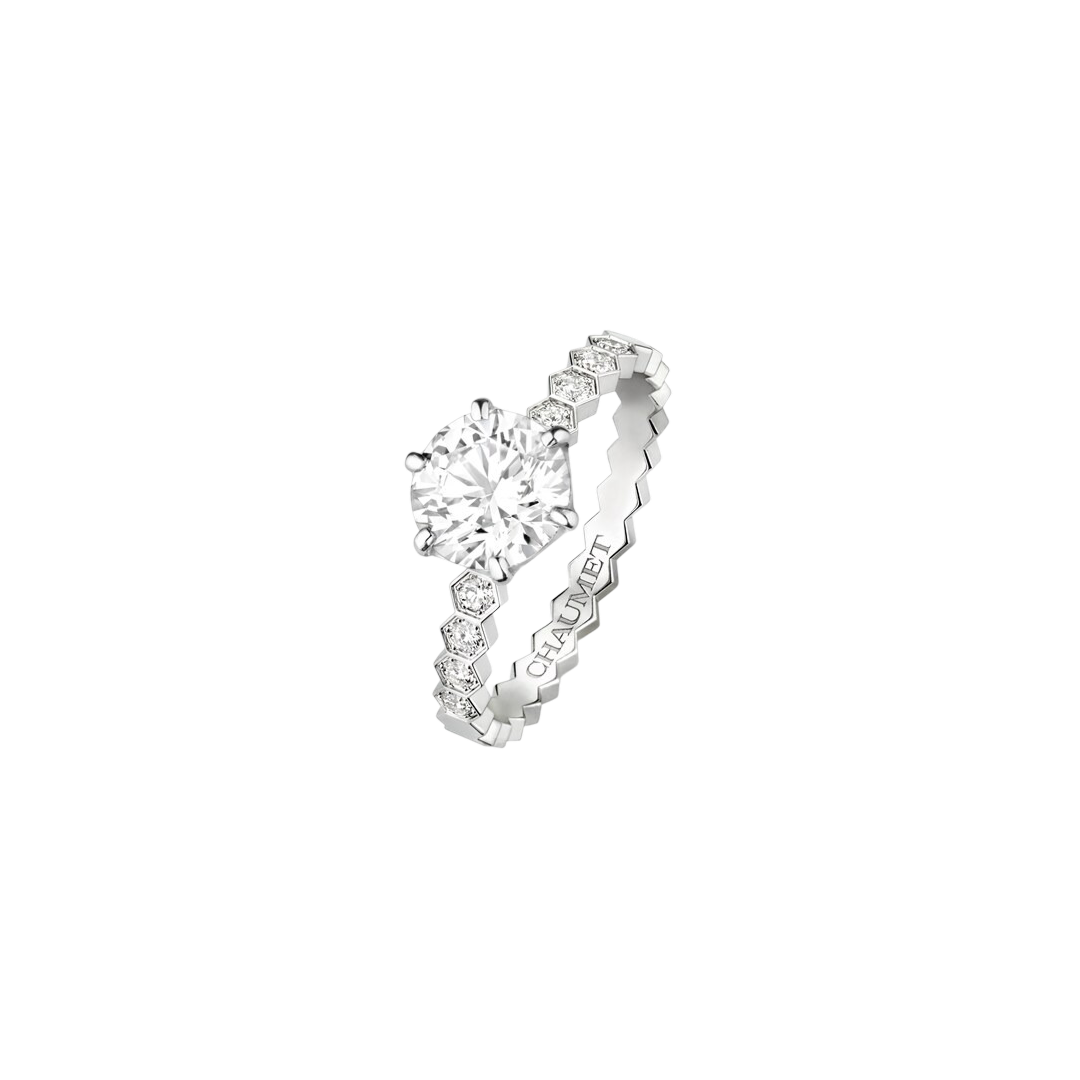 Bee de Chaumet Solitaire ring