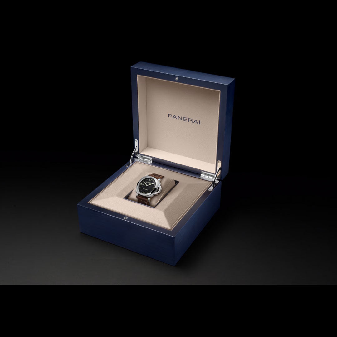 Watch in steel Luminor Marina Panerai