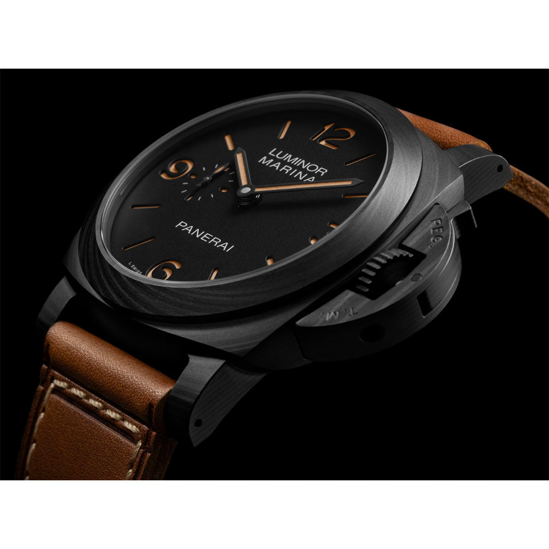 Watch in carbotech Luminor Marina Panerai