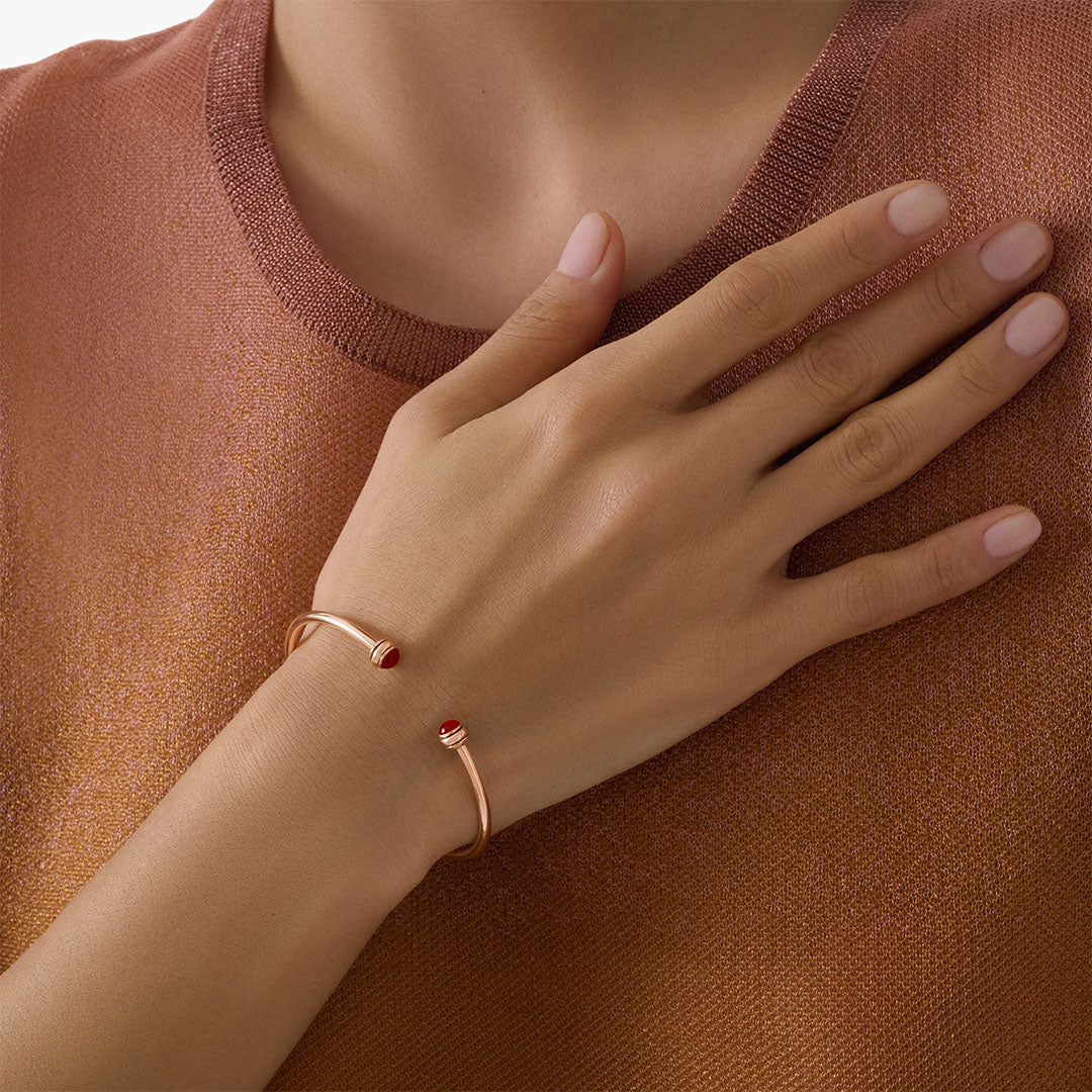 Bracelet in rose gold Possession open bangle bracelet Piaget