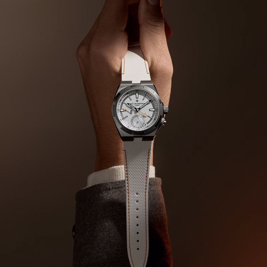 Watch in titanium Overseas Dual Time Vacheron constantin