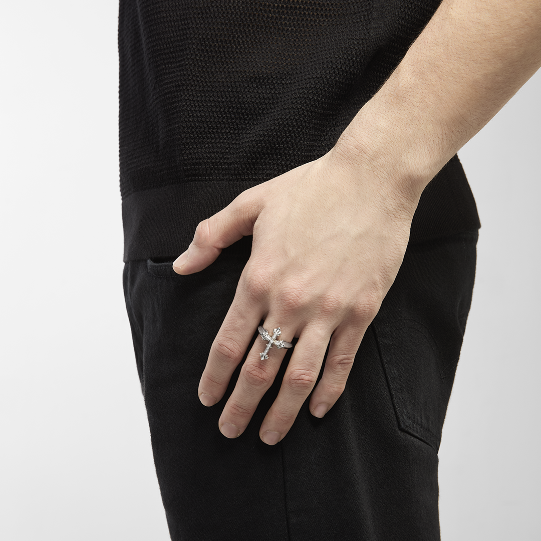 Gioiello in argento Anello Croce Avelli Emanuele bicocchi