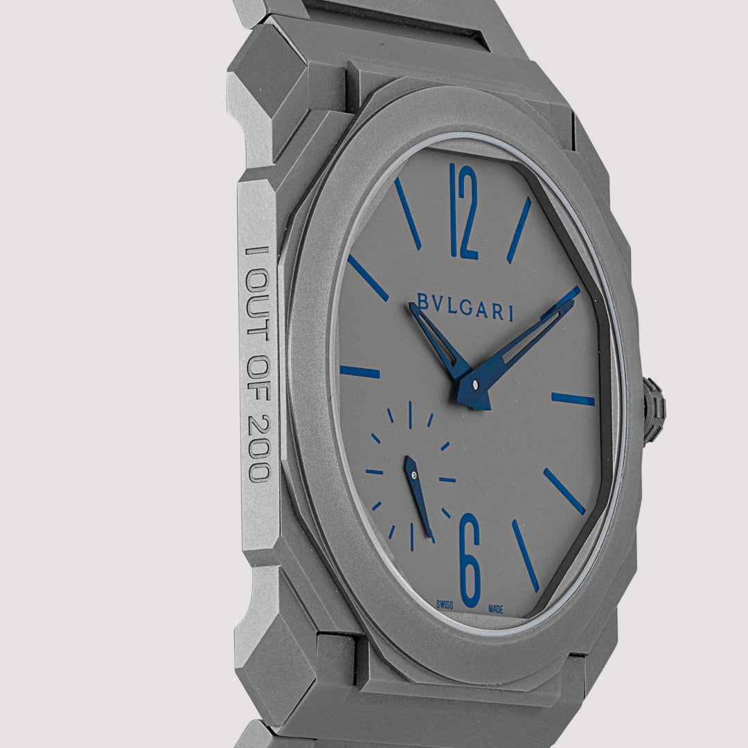 Orologio in titanio Octo Finissimo Bulgari