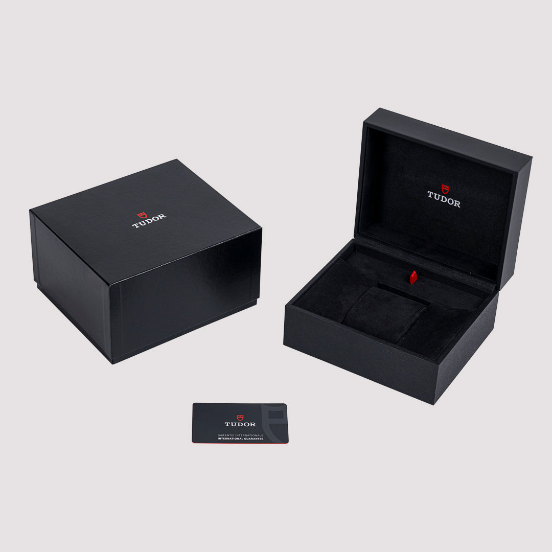 Black Bay 58 9256