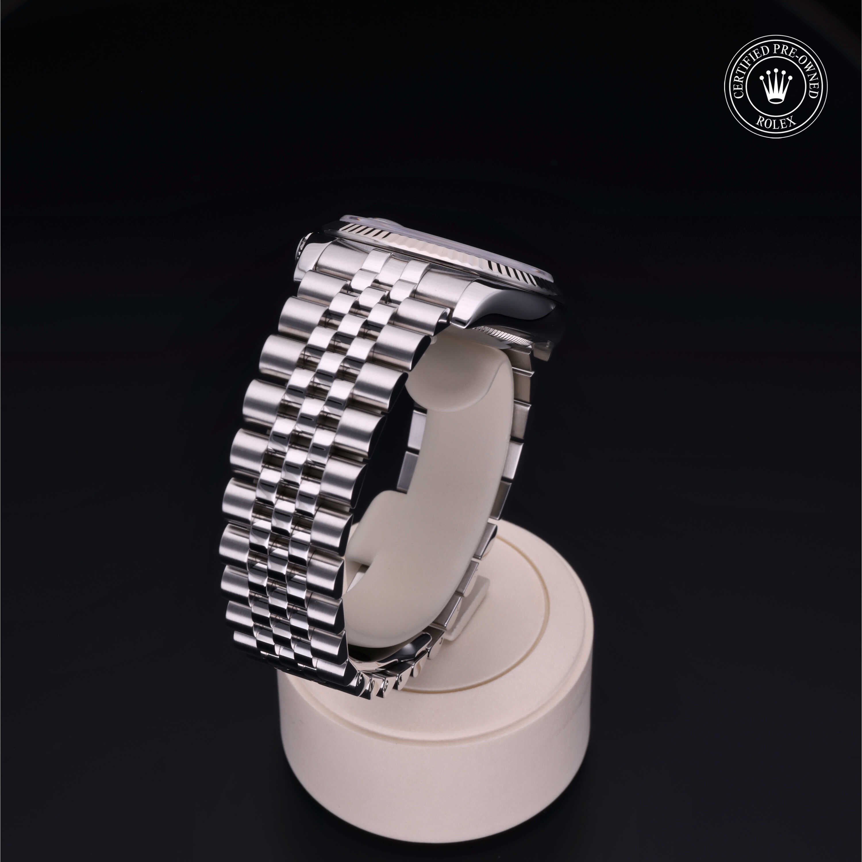 Girard-Perregaux25