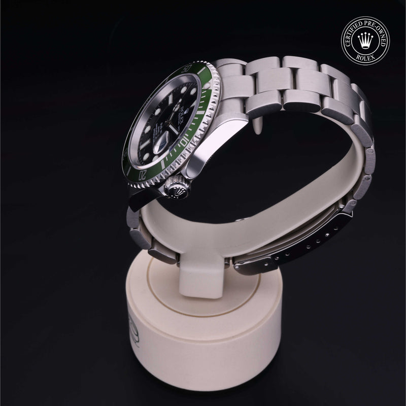 Rolex Certified Pre-Owned Oyster Perpetual Submariner Date 40 mm,  acciaio Oystersteel  2006 16610LV