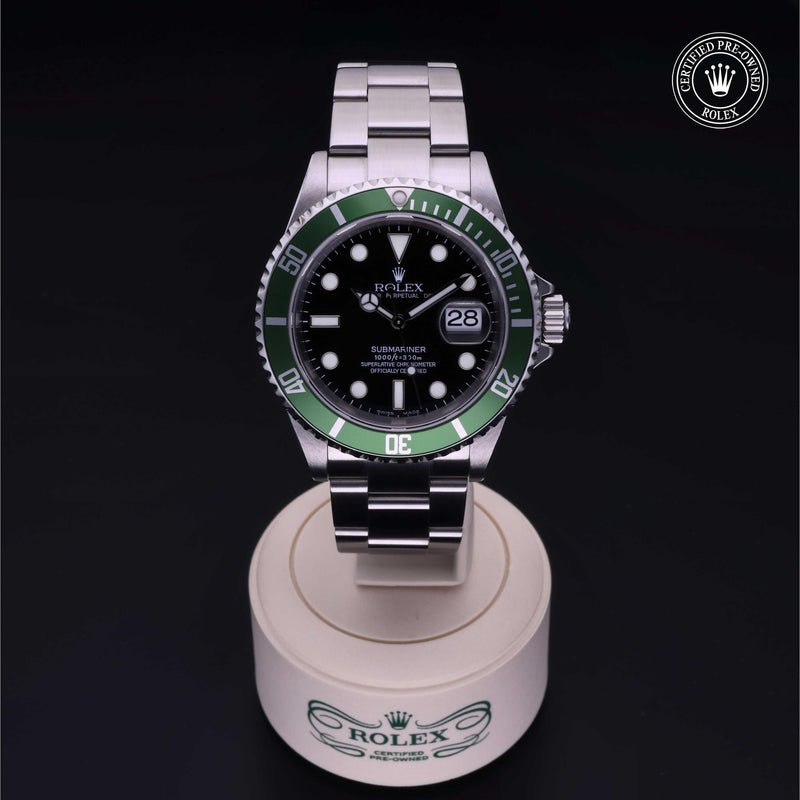 Rolex Certified Pre-Owned Oyster Perpetual Submariner 40 mm Acciaio 2000 16610LV