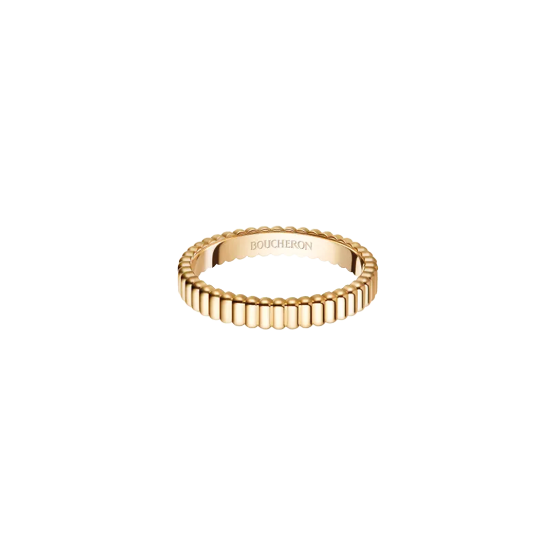 Ring in yellow gold Grosgrain Wedding Band Boucheron