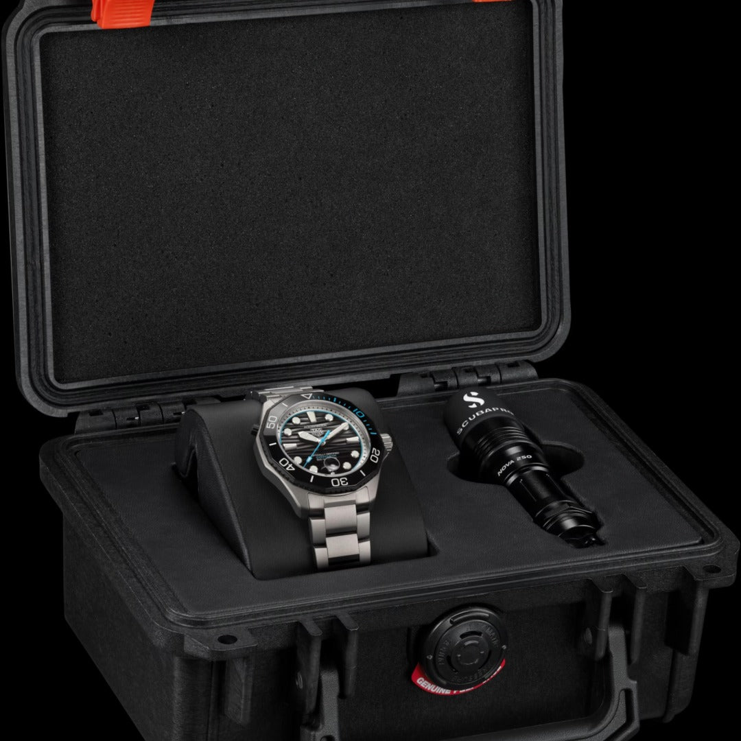 Watch in rose gold Aquaracer Professional 500 Date Hublot