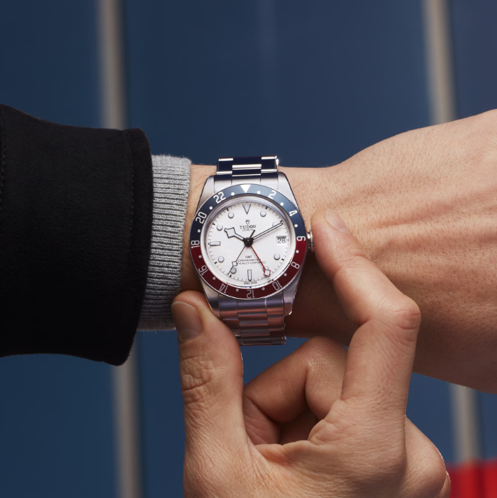 Orologio in acciaio Black Bay GMT, 41 mm Tudor