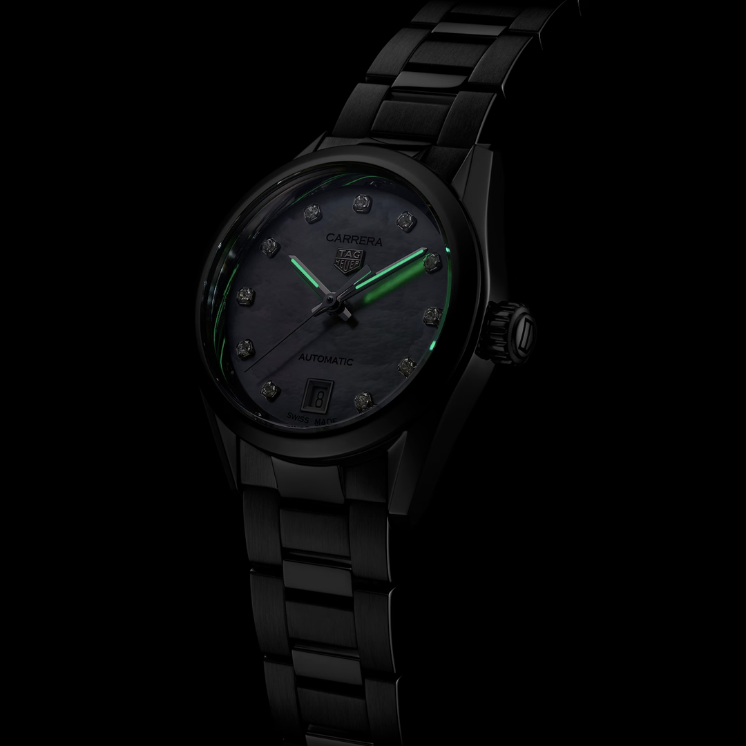 Watch in steel Carrera Date Tag heuer
