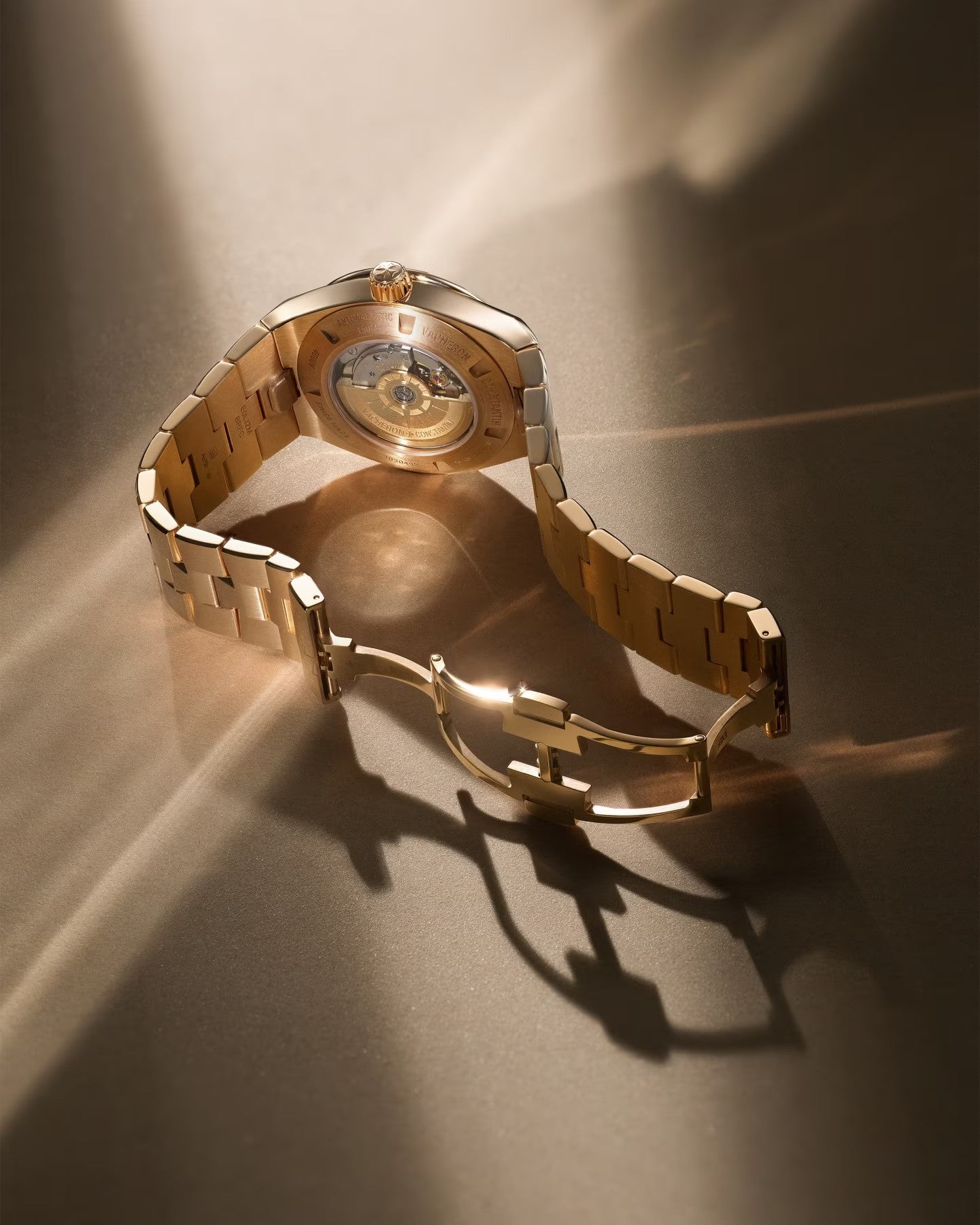 Watch in rose gold Overseas Automatic Vacheron constantin