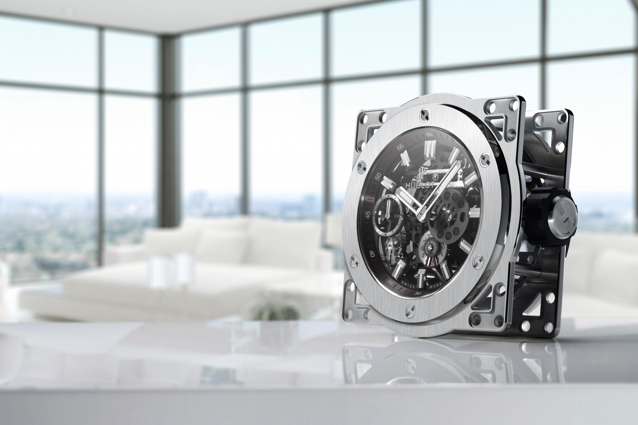Table clock in pvd-coated steel Hublot Meca-10 Clock Hublot