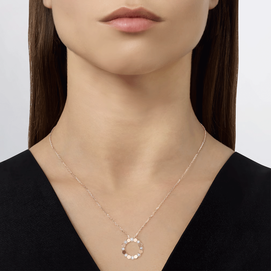 Gioiello in oro rosa Collana Bee de Chaumet Chaumet