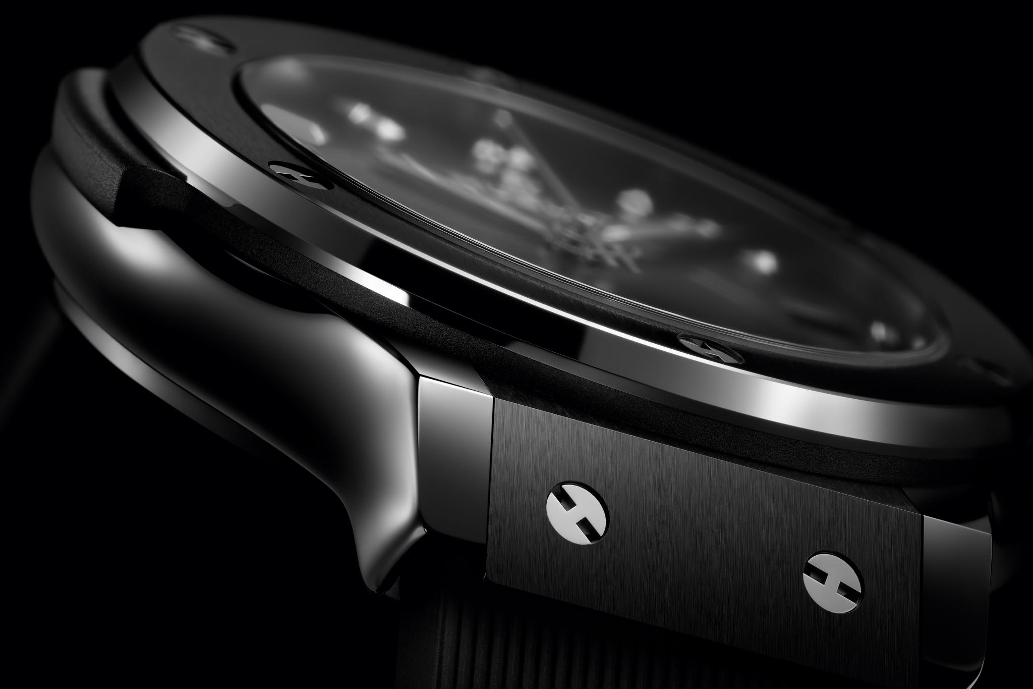 Watch in steel Classic Fusion Black Magic Hublot