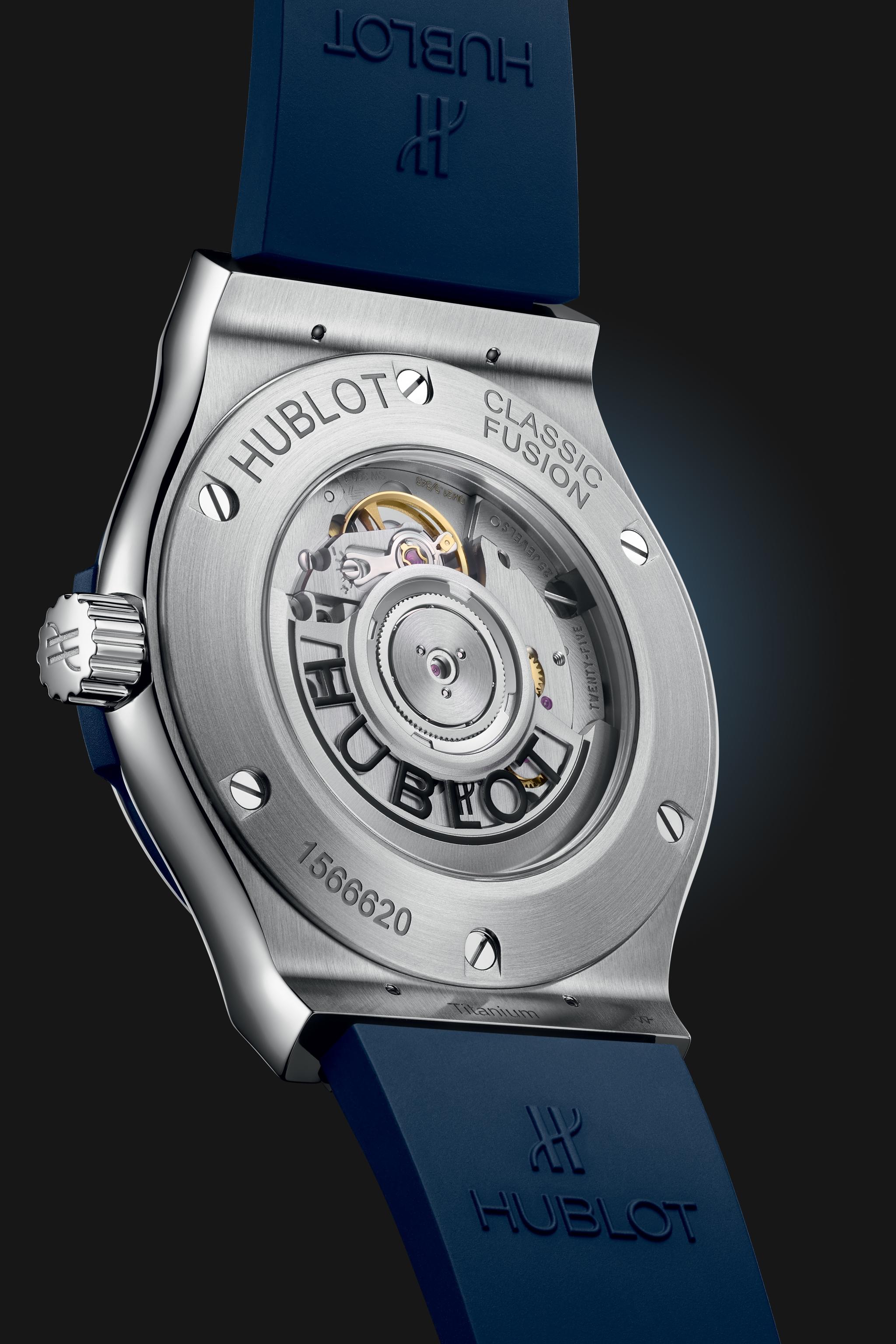 Watch in titanium Classic Fusion Titanium Blue Hublot