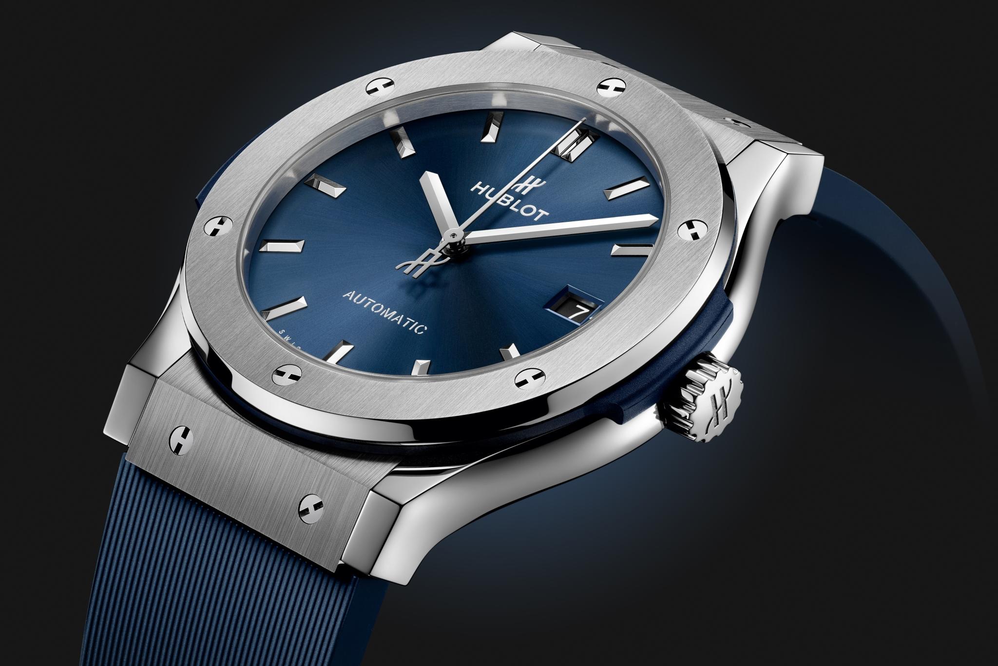 Watch in titanium Classic Fusion Titanium Blue Hublot