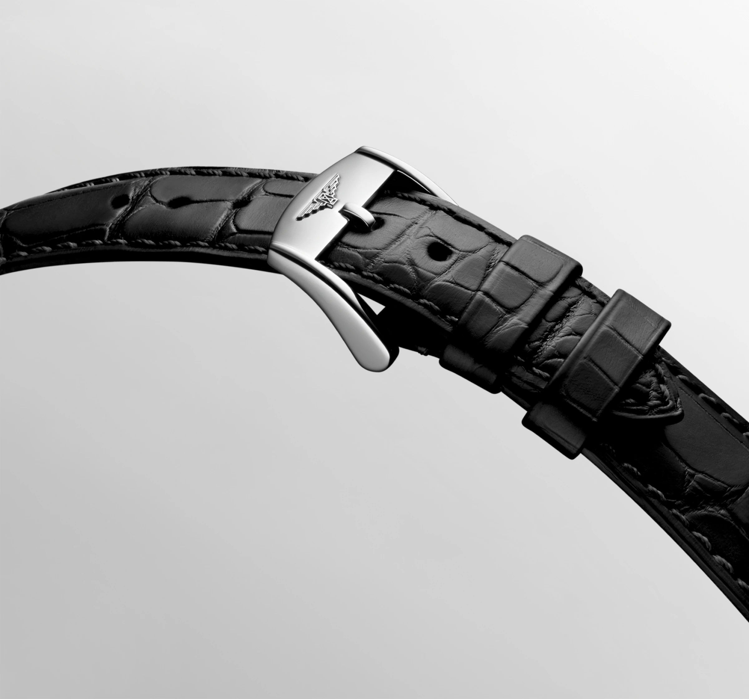 Watch in steel Conquest Heritage Central Power Reserve
 Longines