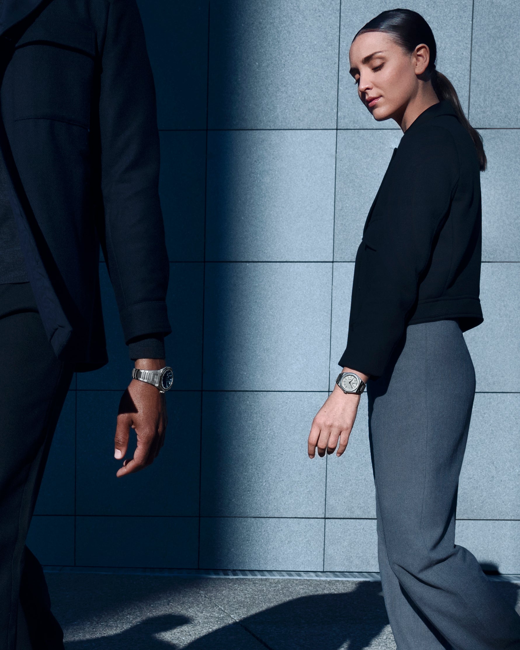 Watch in steel Defy Skyline Zenith