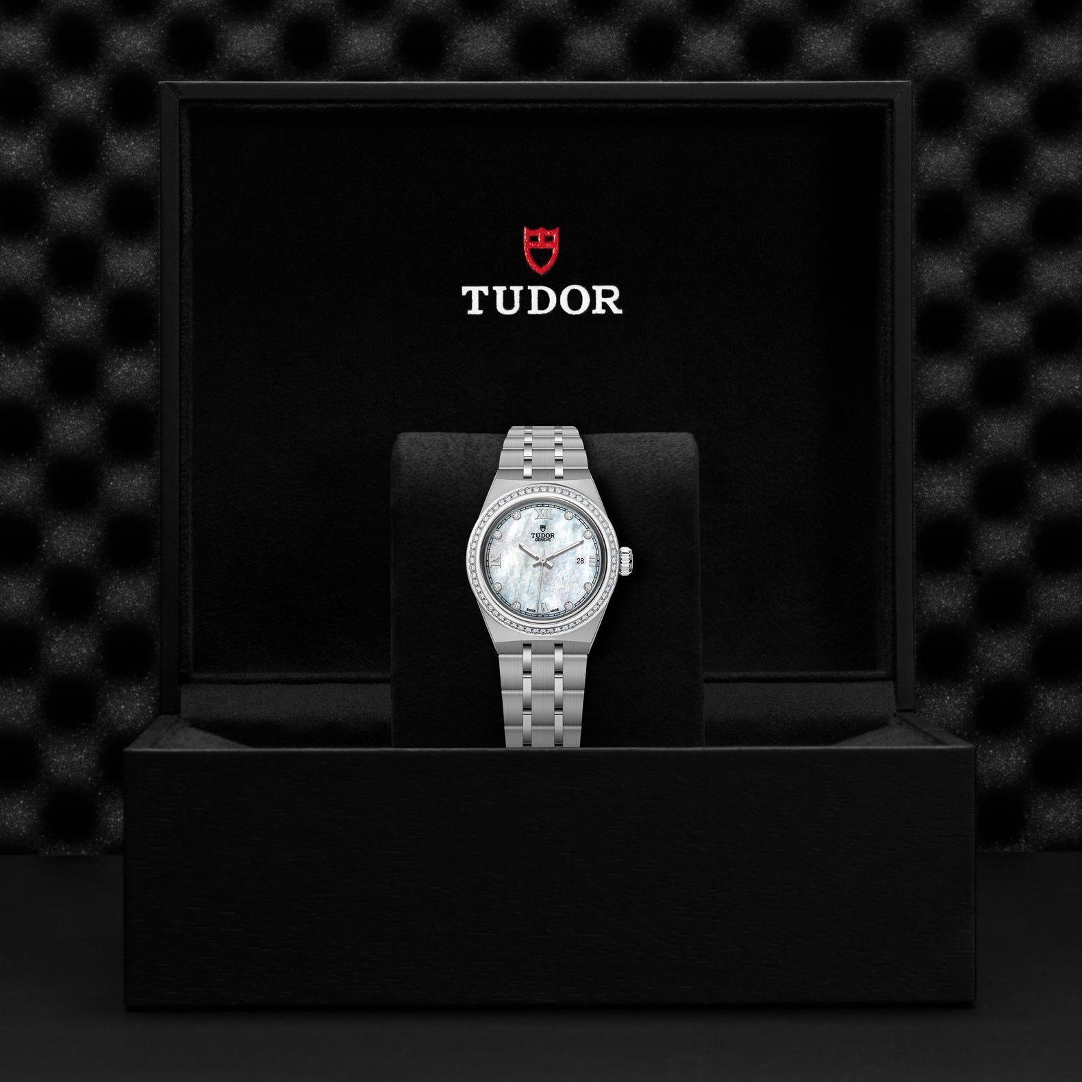 Watch in steel Royal, 28 mm Tudor