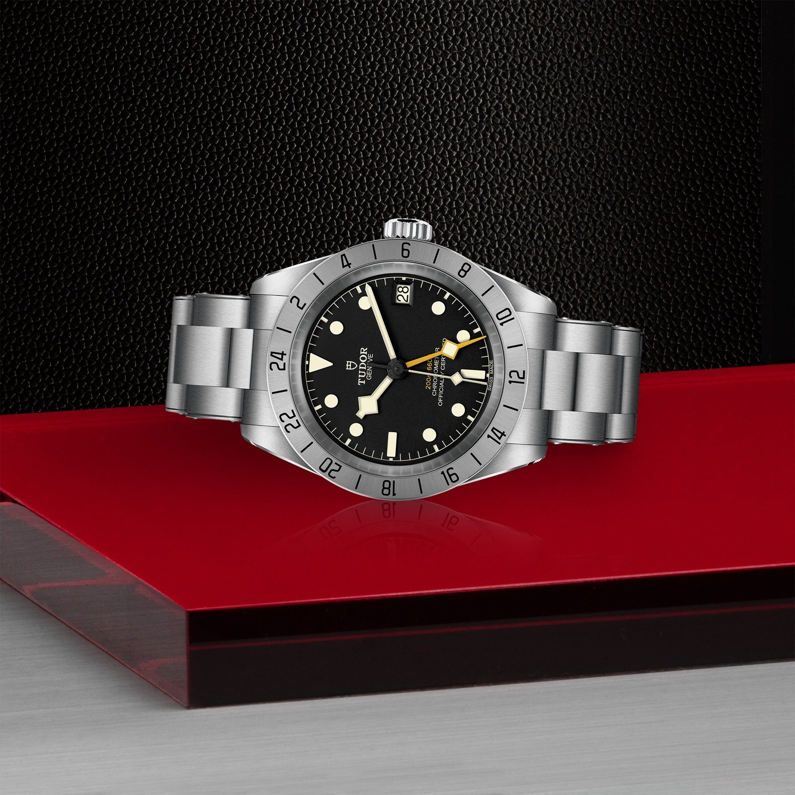Orologio in acciaio Black Bay PRO, 39 mm Tudor