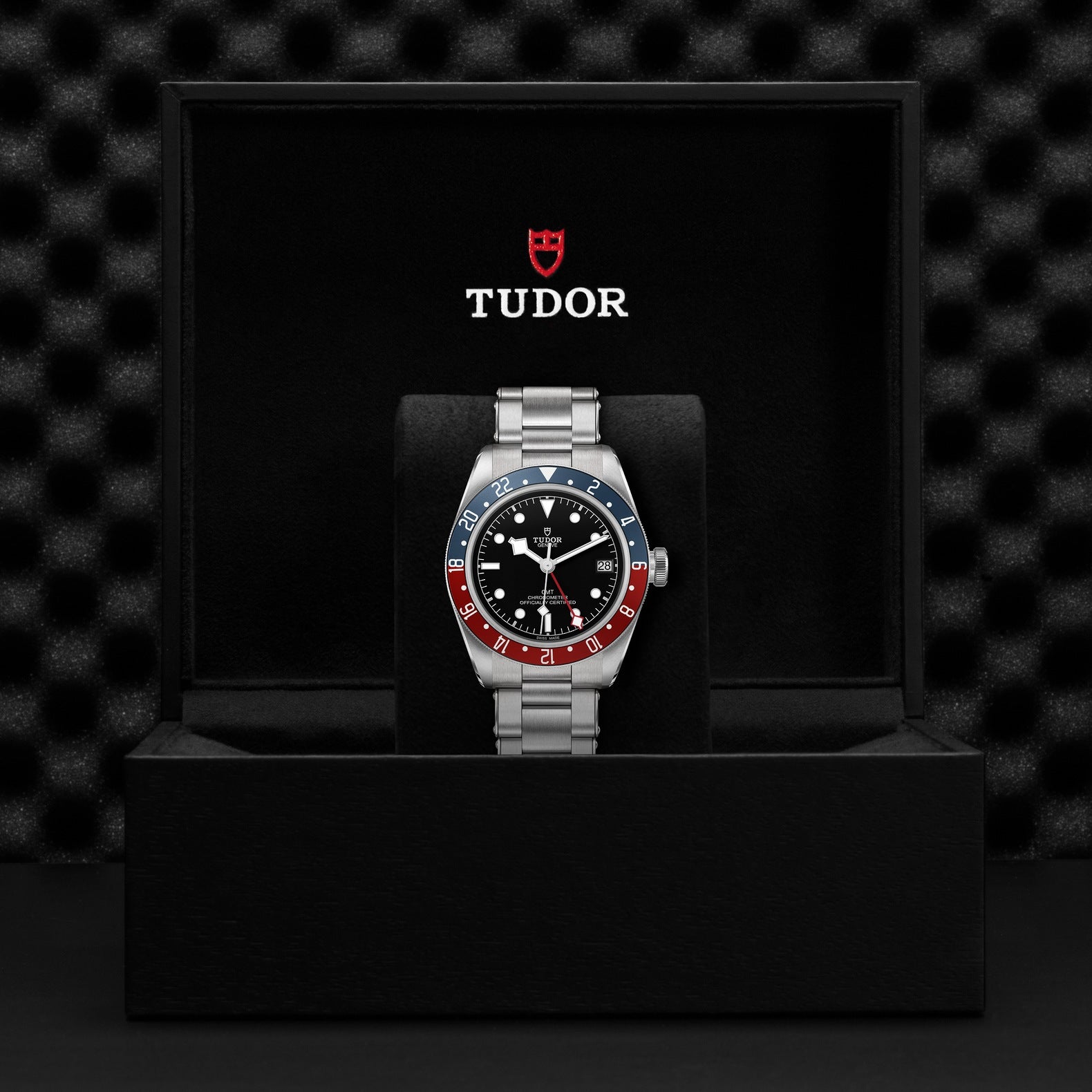 TUDOR Black Bay GMT, 41 mm5