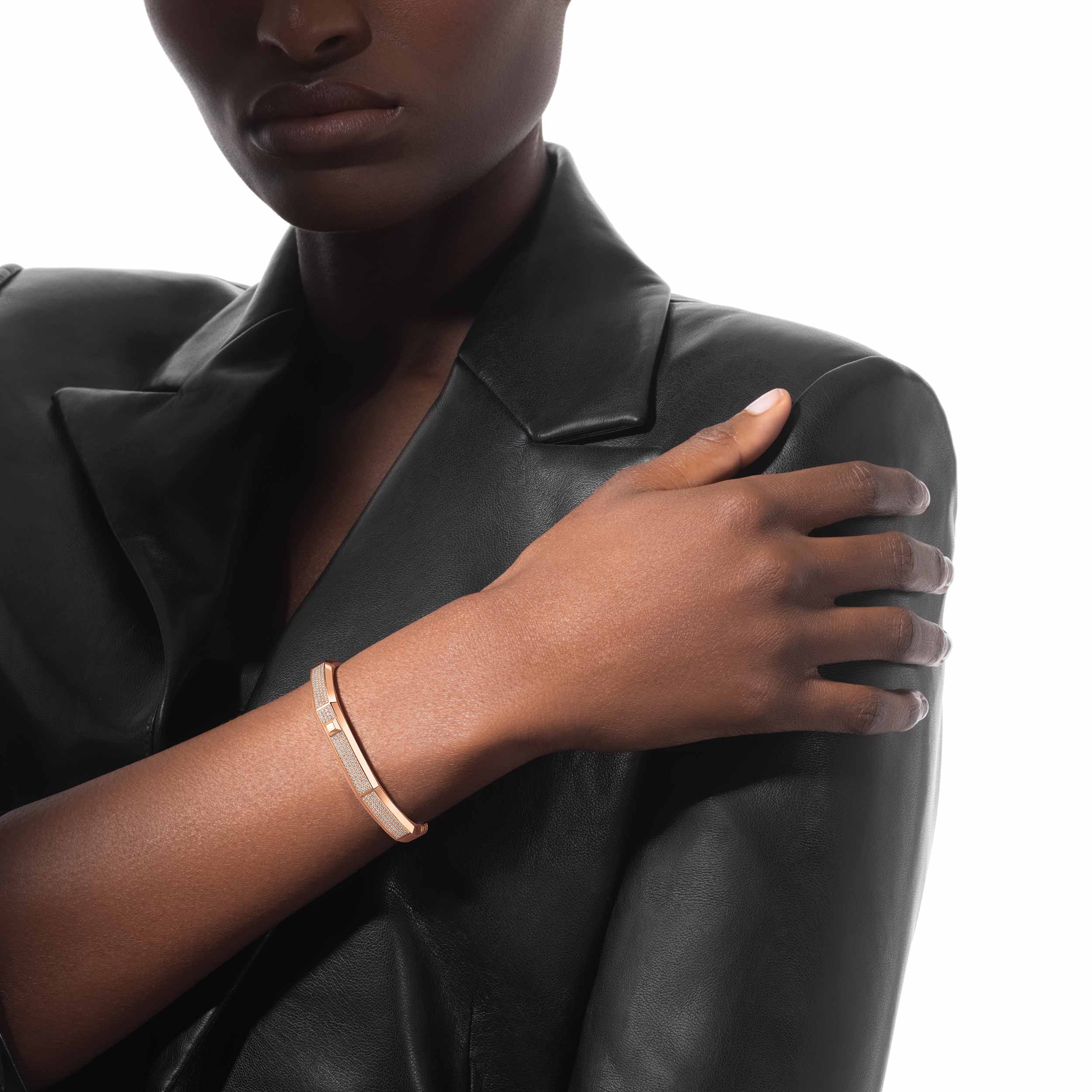 Bracelet in rose gold Moderniste pavé bracelet medium Messika