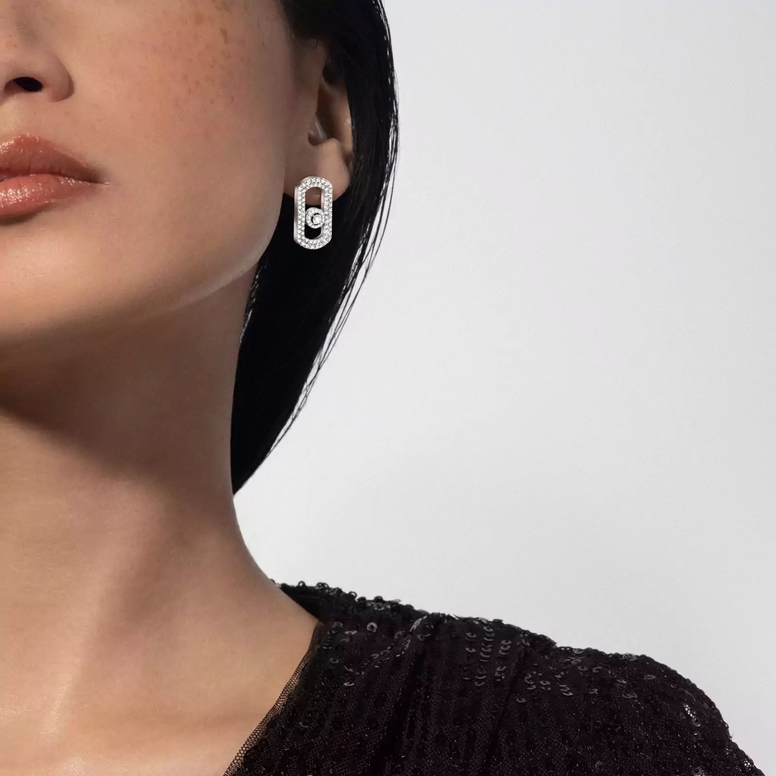 Gioiello in oro bianco Orecchini So Move Pavé Messika