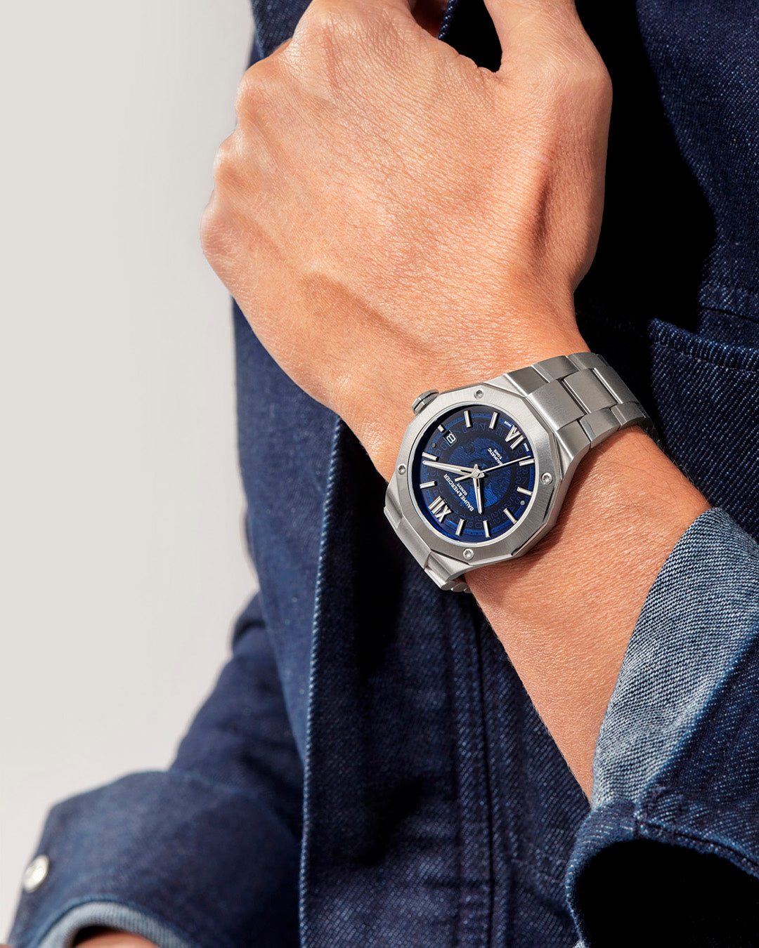 Watch in steel Riviera Baume et mercier