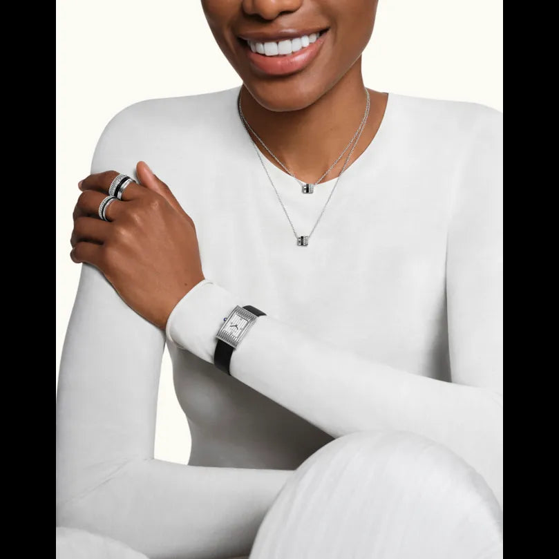 Gioiello in oro bianco Collana Quatre Black Edition, motivo S Boucheron