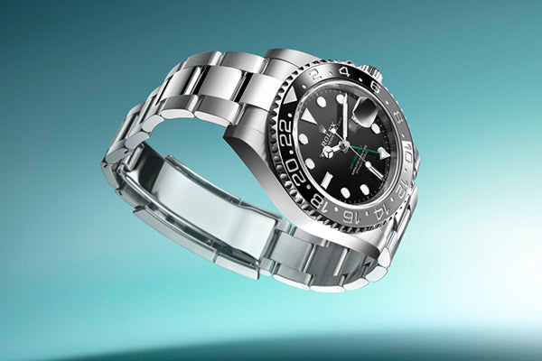 Rolex Submariner in Oystersteel, M126610LV-0002 - Pisa 1940