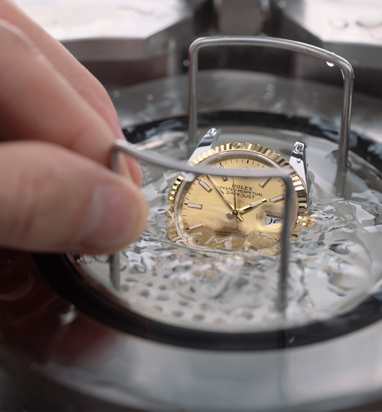 La procedura della revisione completa Rolex - Pisa 1940
