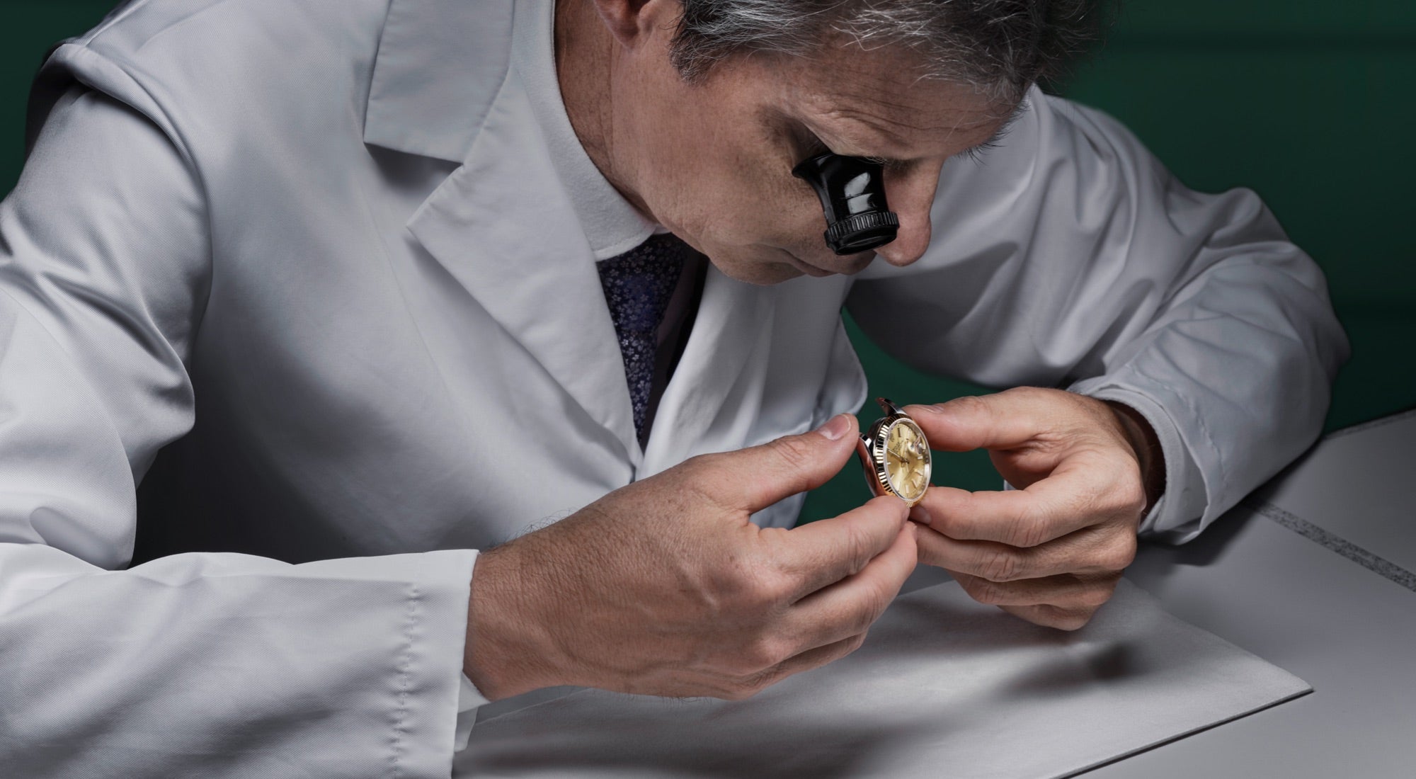 La procedura della revisione completa Rolex - Pisa 1940