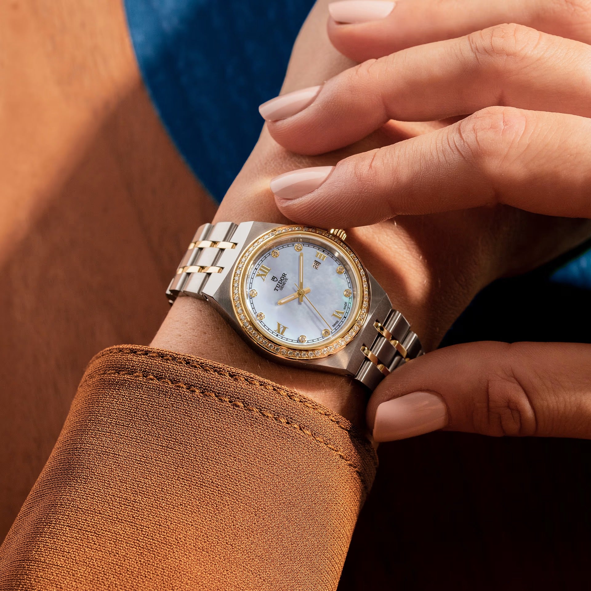 Watch in steel and yellow gold Royal, 28 mm Tudor