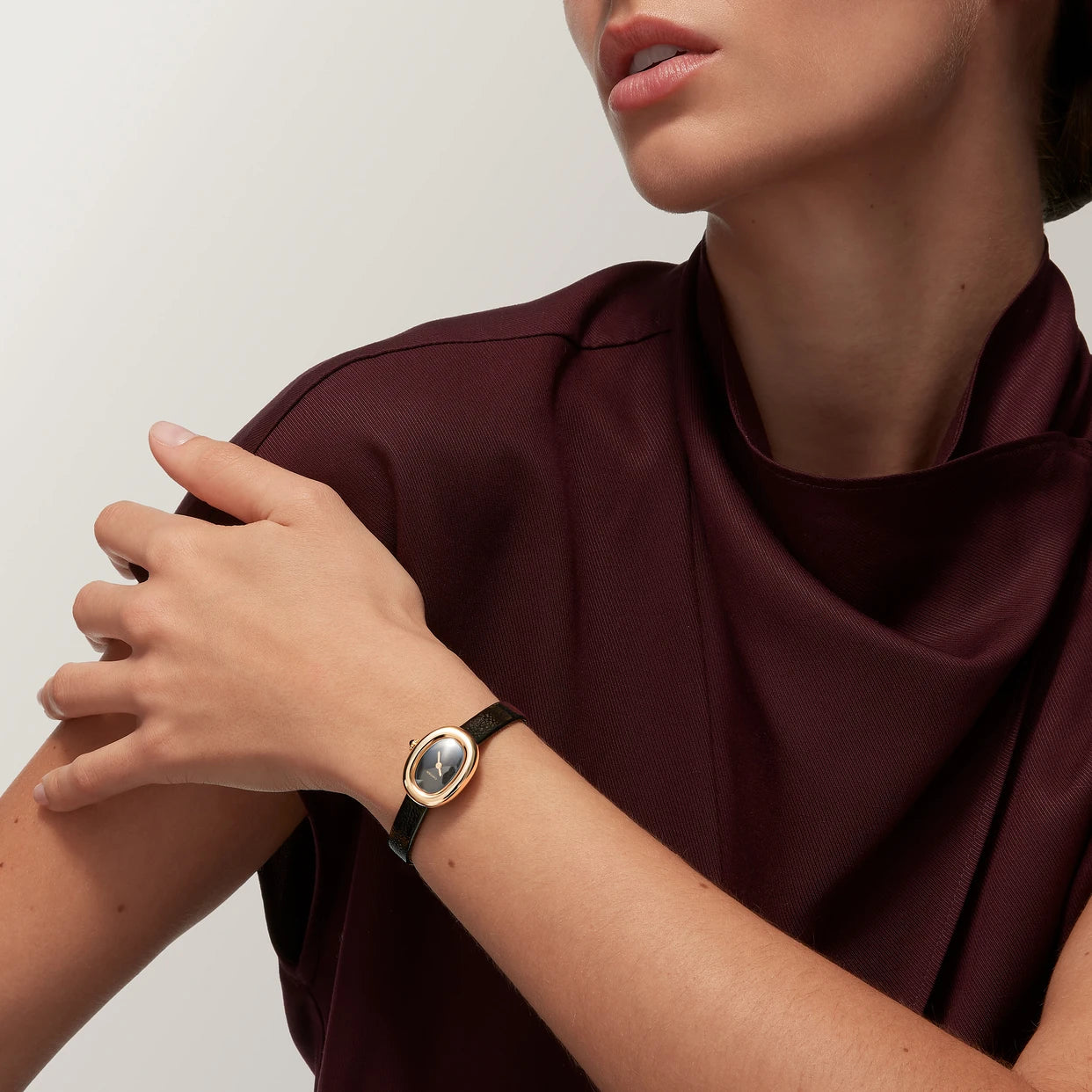 Watch in yellow gold Baignoire de Cartier Cartier